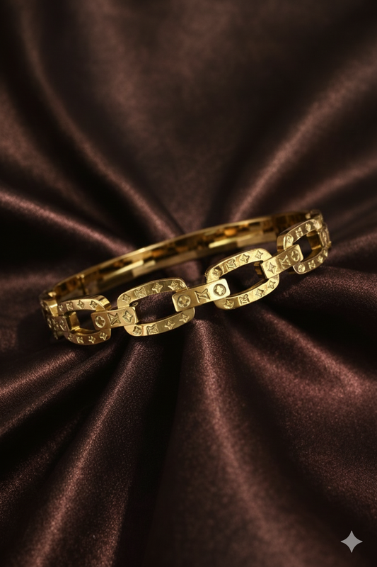 Louis Vuitton Les Gastons Vuitton Gourmette Bracelet in yellow gold.